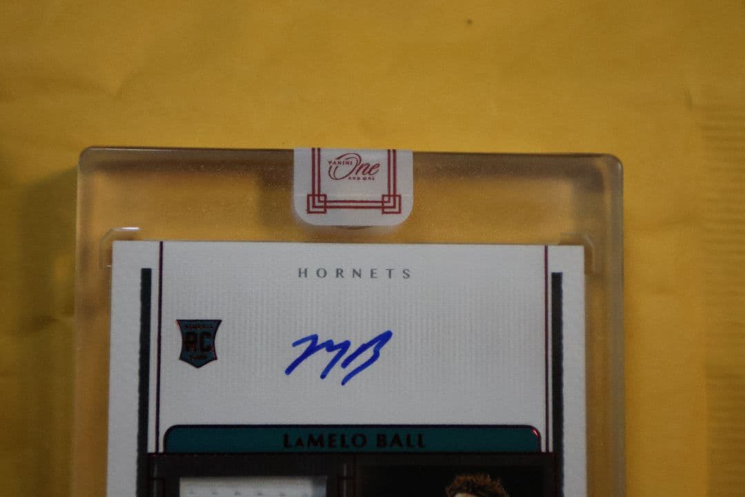 ラメロ·ボール　サインカード　2020-21 NBA ONE AND ONE