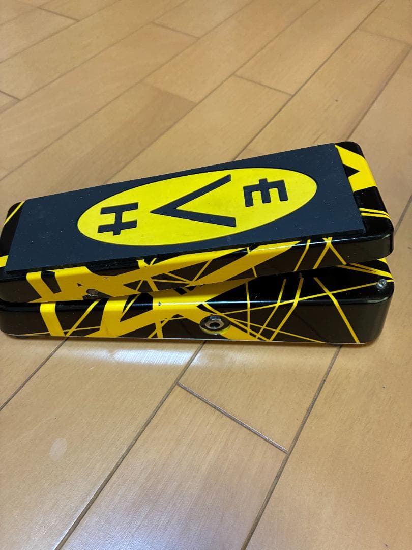 ギター EVH95 EDDIE VAN HALEN SIGNATURE WAH