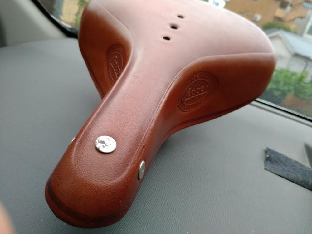 1日限定価格★Lepper 本革 サドル　レッパー レザー