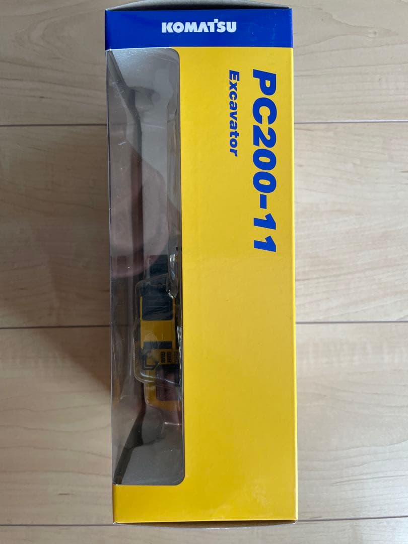 KOMATSU PC200-11 エクスカベーター