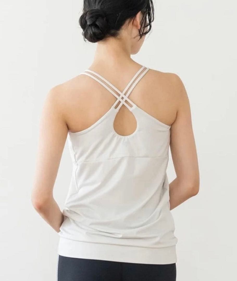 【SUKALA】フロントギャザークロスキャミソール　サンドベージュ　L