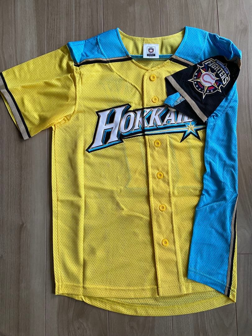 【新品未使用】2017 WE LOVEHOKKAIDOレプリカユニフォーム