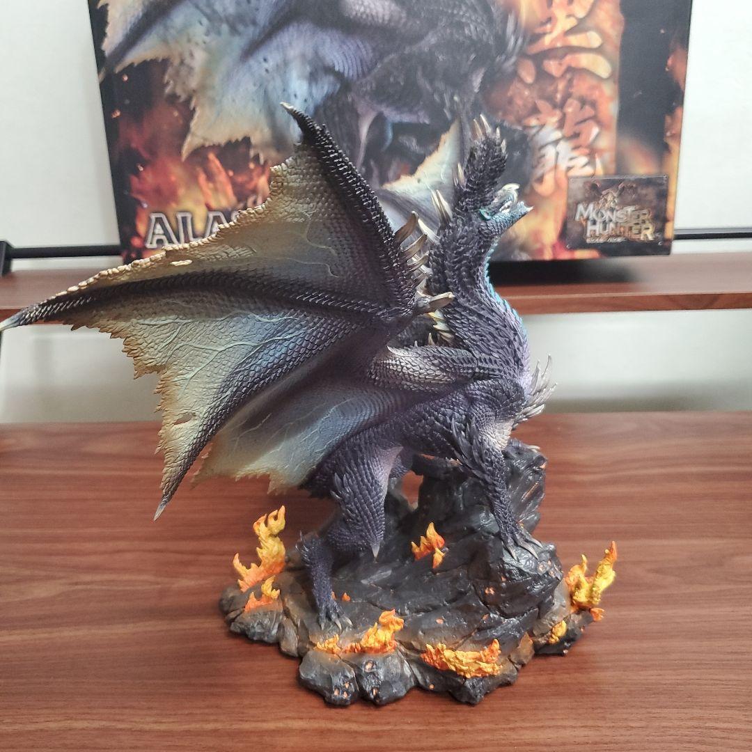 ※専用【開封済】クリエイターズモデル　アルバトリオン&シャガルマガラ