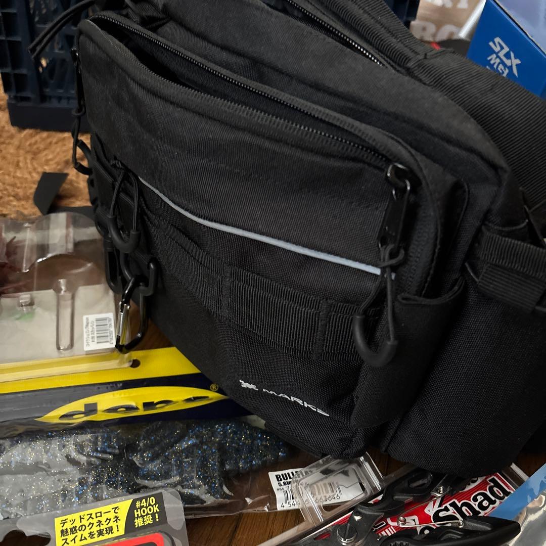 バス釣り引退セット　ルアー　ワーム　針　糸　釣り用カバン