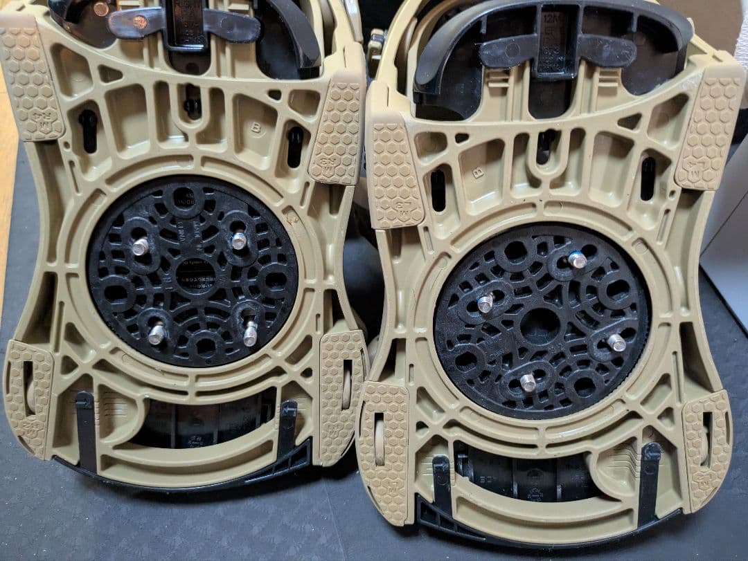 FLUX CV 24-25 Mサイズ カーキ