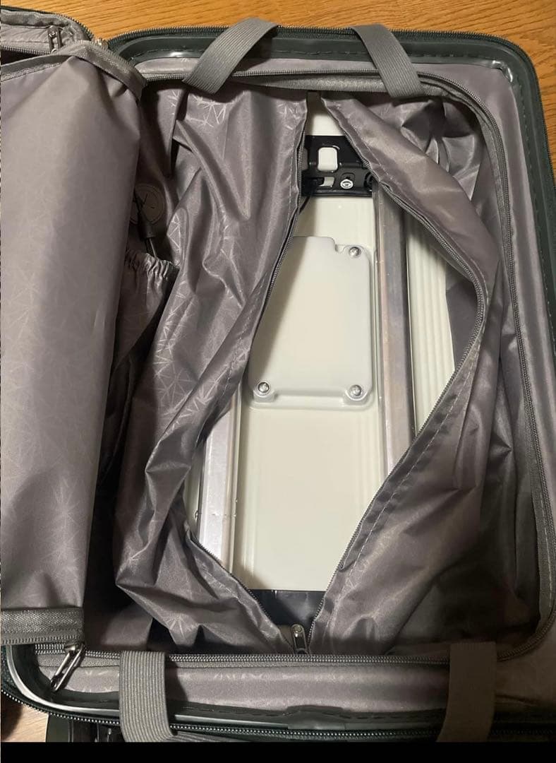 キャリーケース ブラック , Mサイズ (4～7泊)