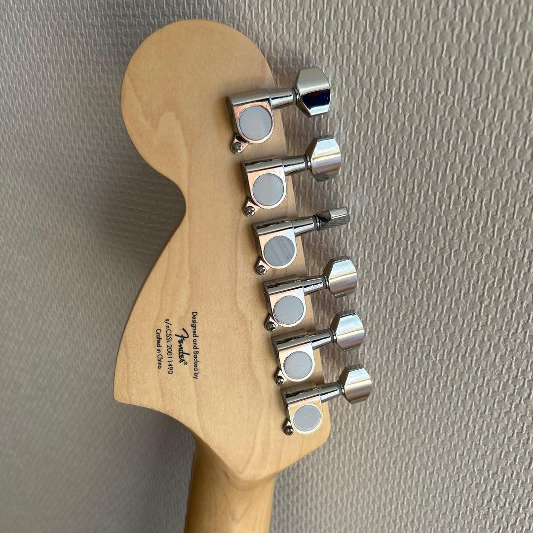 Squier Stratocaster ホワイト エレキギター