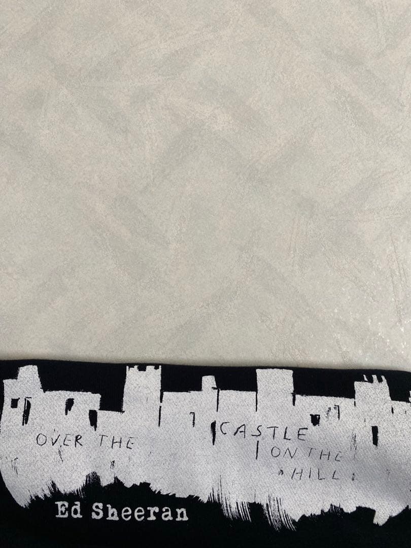 希少 Ed Sheeran Castle on the Hill パーカー M