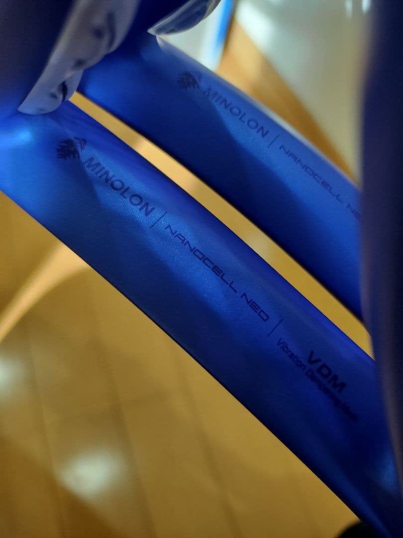 現行モデル　YONEX EZONE 110 テニスラケット