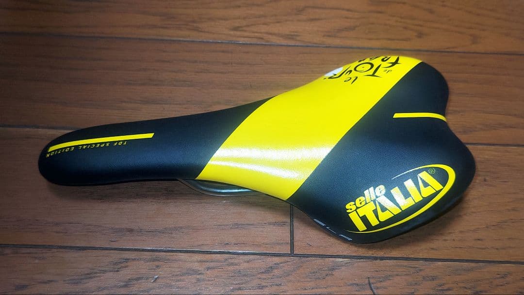 セライタリア SLR ツール・ド・フランス限定カラー