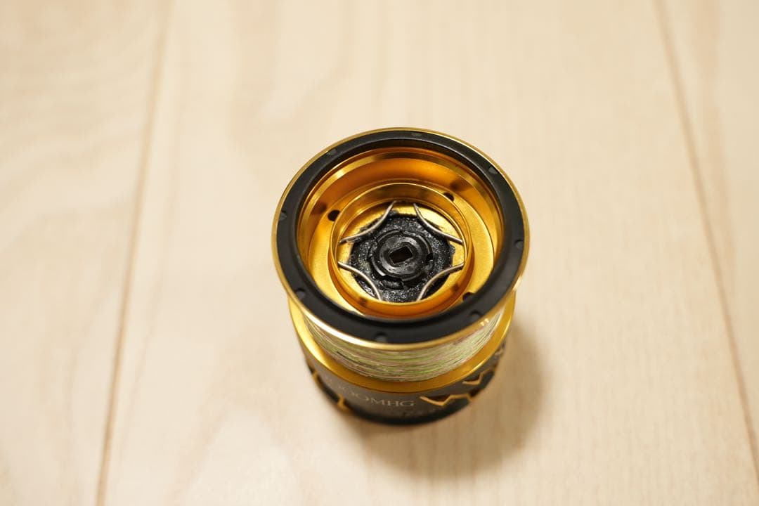 リール SHIMANO 20TWINPOWER 4000MHG