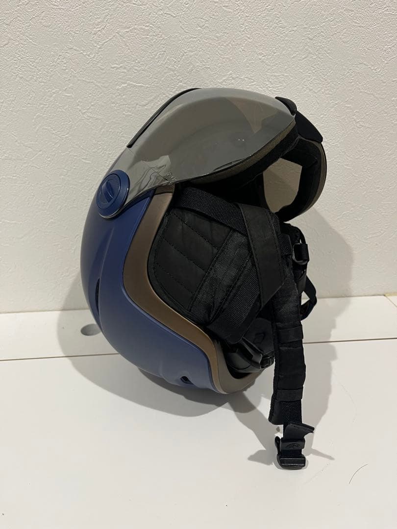 GIRO VUE MIPS バイザー付ヘルメット　一体型