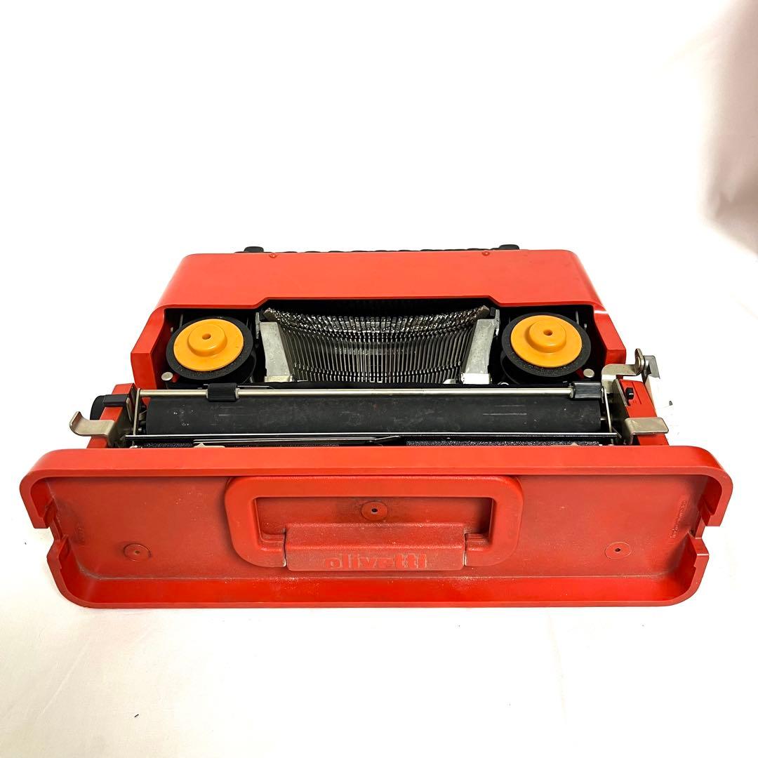 タイプライター olivetti valentine 赤いバケツ オリベッティ