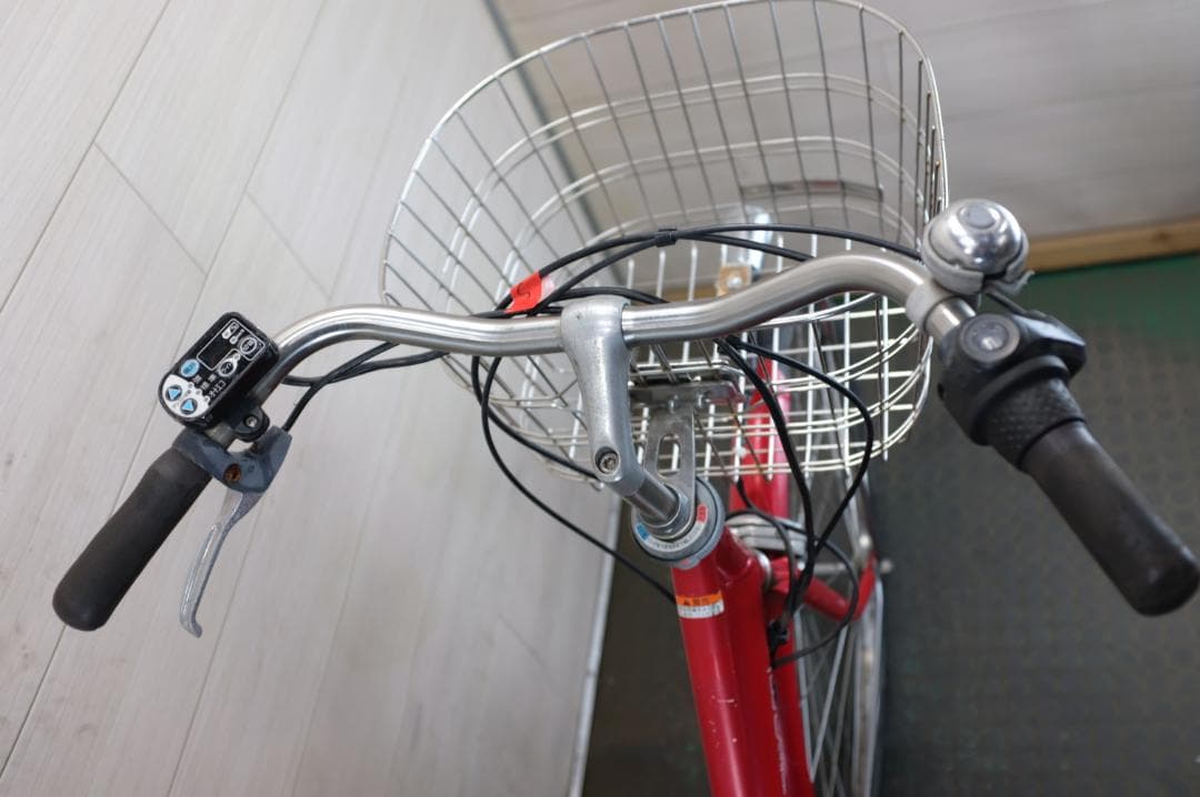 電動自転車ヤマハPAS　ami　26インチ　3段　8.9Ah充電器あり