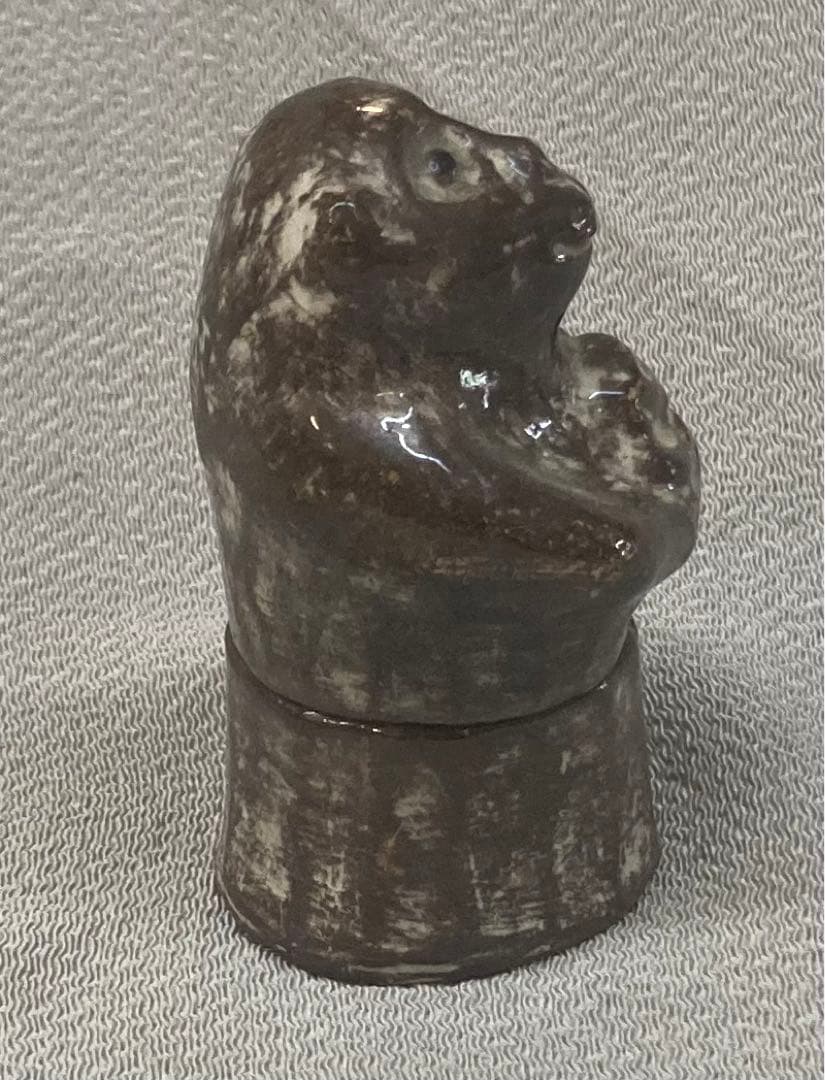 B203s  吉向焼　吉向松月造「親子瓦ざる」申香合　共布共箱　猿　茶道具香道具