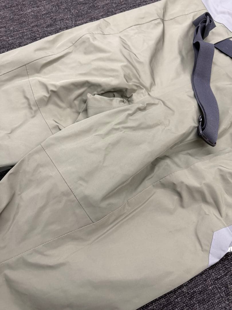 【未使用】パタゴニア　ウェーダー　SP16 0126 サイズM