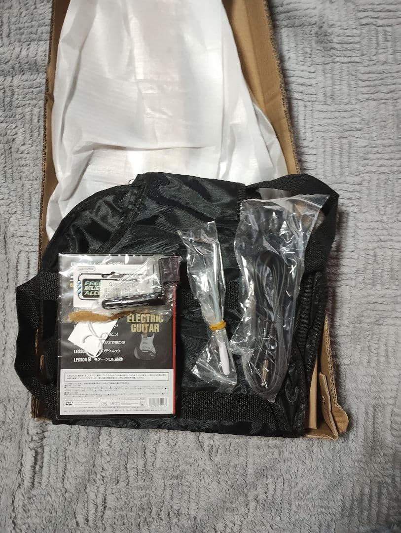 フォトジェニック エレキギター ST-180M/SB