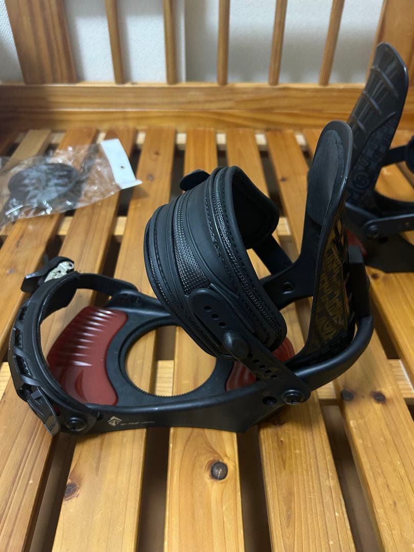 SALOMON スノーボード　ビンディング Mサイズ