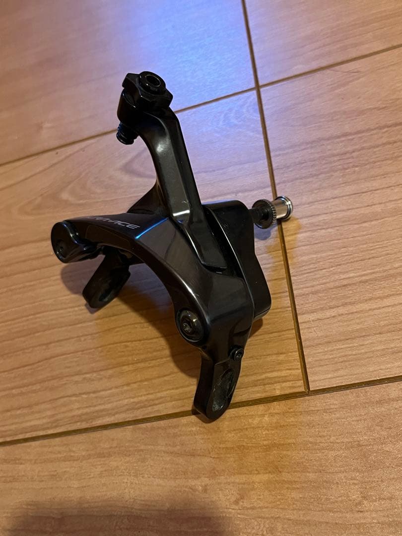 シマノ　デュラエース　BR-R9100 ブレーキキャリパー　フロント用