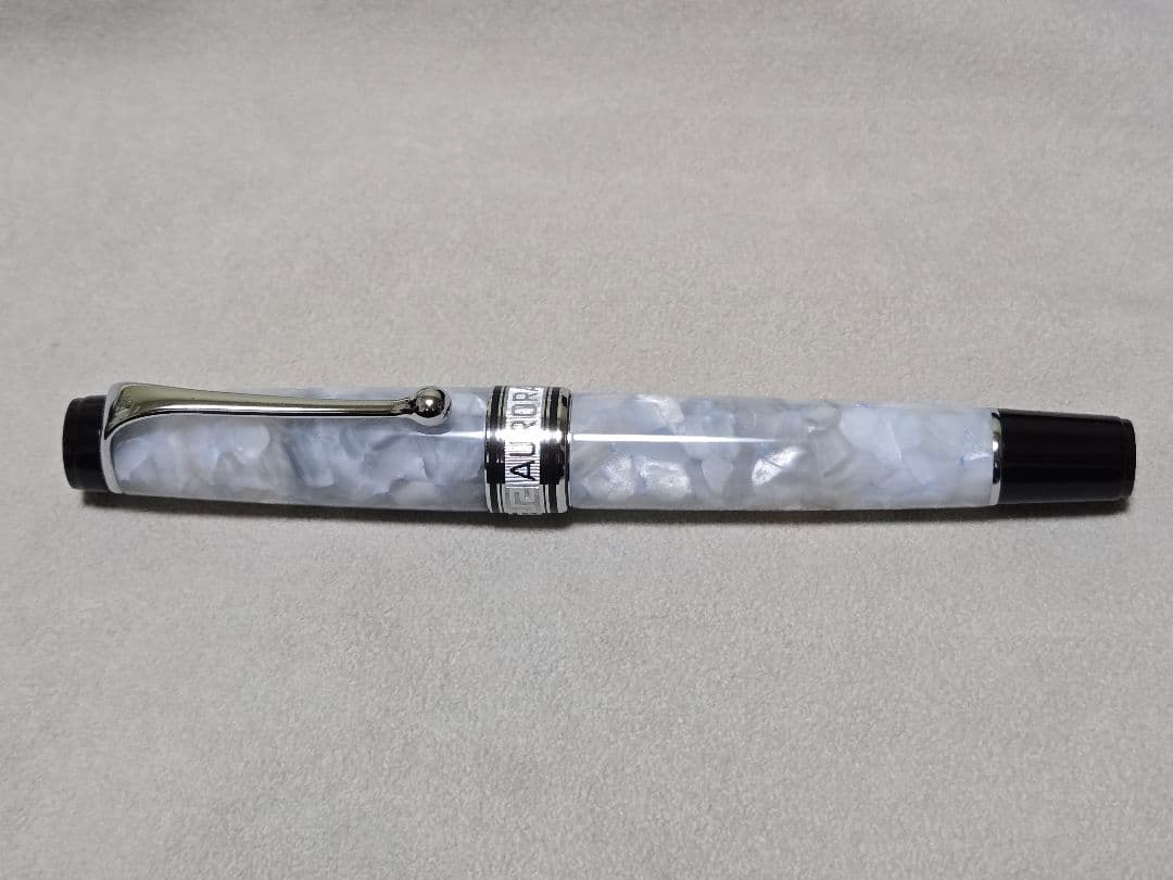 アウロラ オプティマ 限定365 ビアンカ Goccia CEニブ