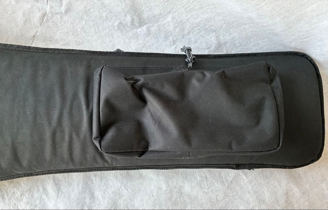 ヤマハBBVエレキベース ・ソフトケース・ストラップ・ケーブル付き