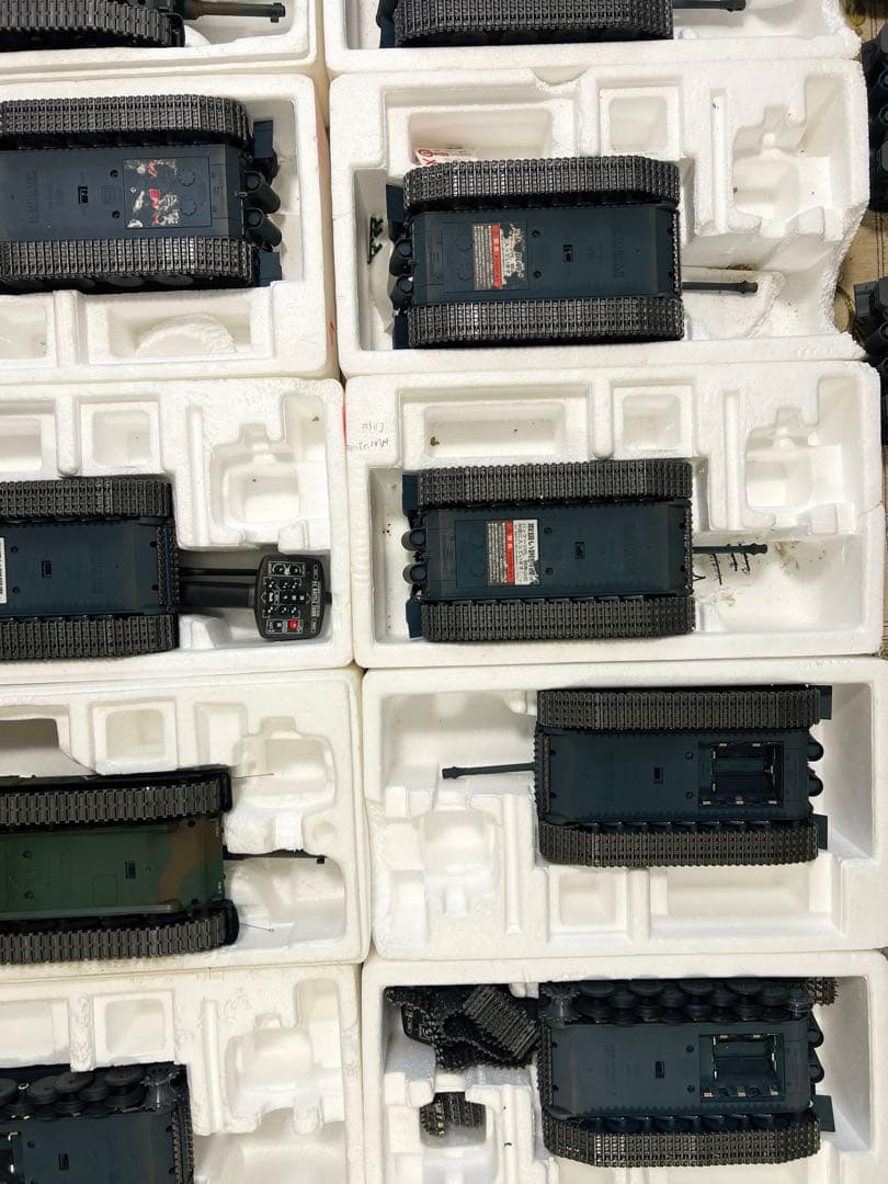 [訳あり] 東京マルイ戦車19台セットまとめ売り