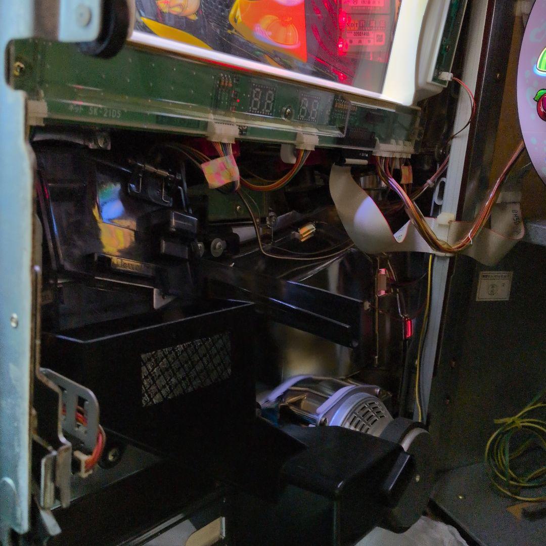 ビキニパイ2 スロットマシン