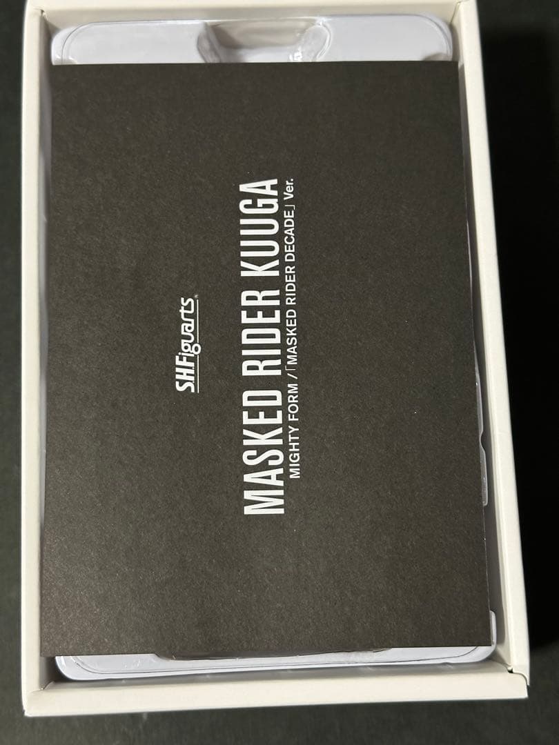 S.H.フィギュアーツ　真骨彫　仮面ライダークウガ マイティフォーム　ディケイド