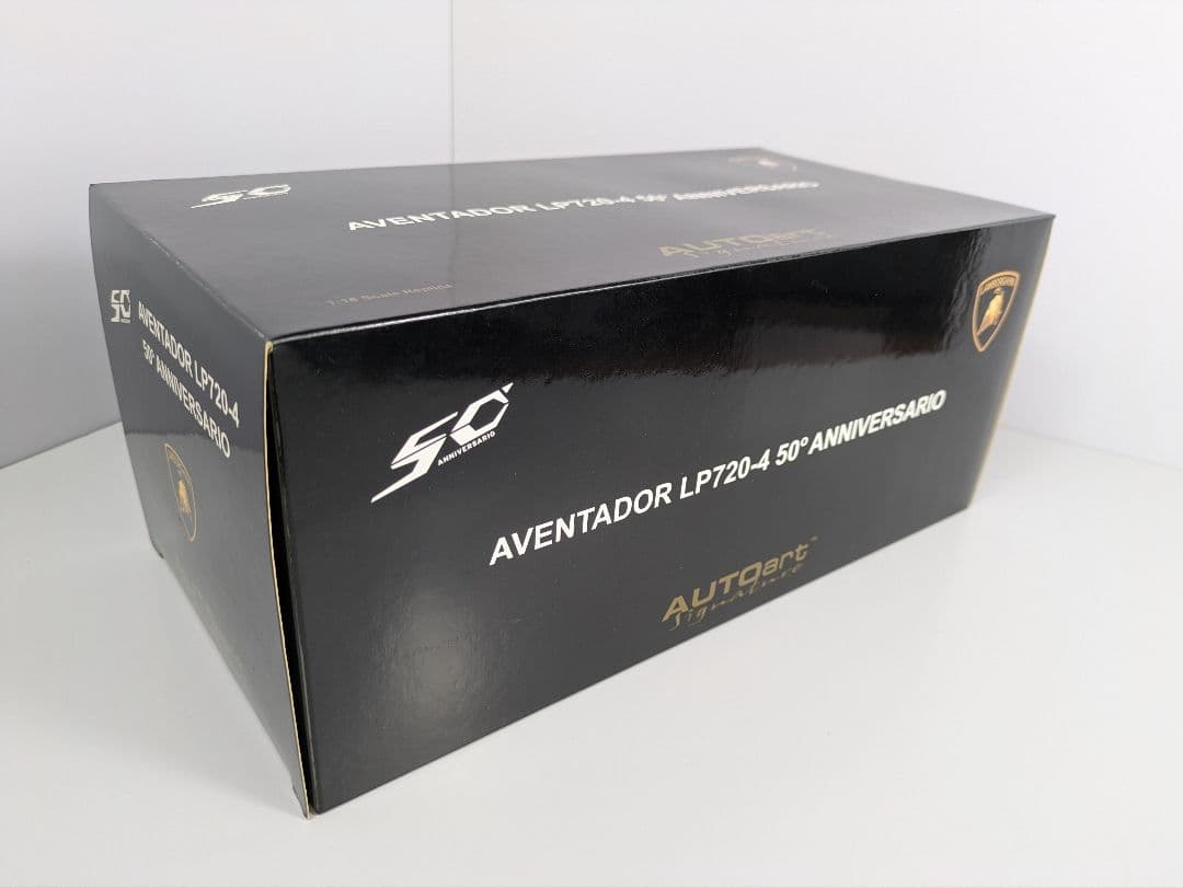 1/18 ミニカー オートアート ランボルギーニ　アヴェンタドールLP720-4