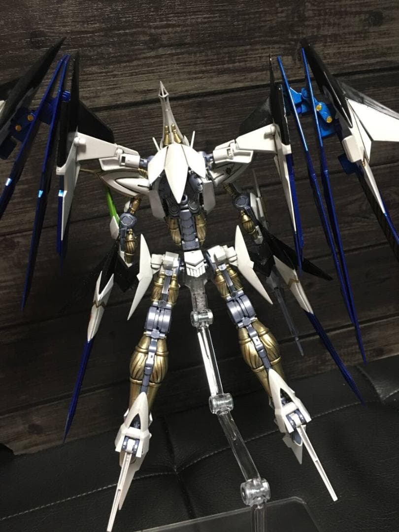 クロスアンジュ MODEROID ヴィルキス　全塗装完成品　プラモデル