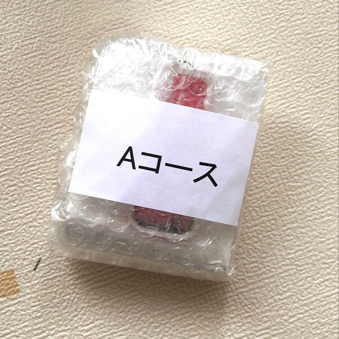 ZONe 当選品 ニキ アクリルキーホルダー