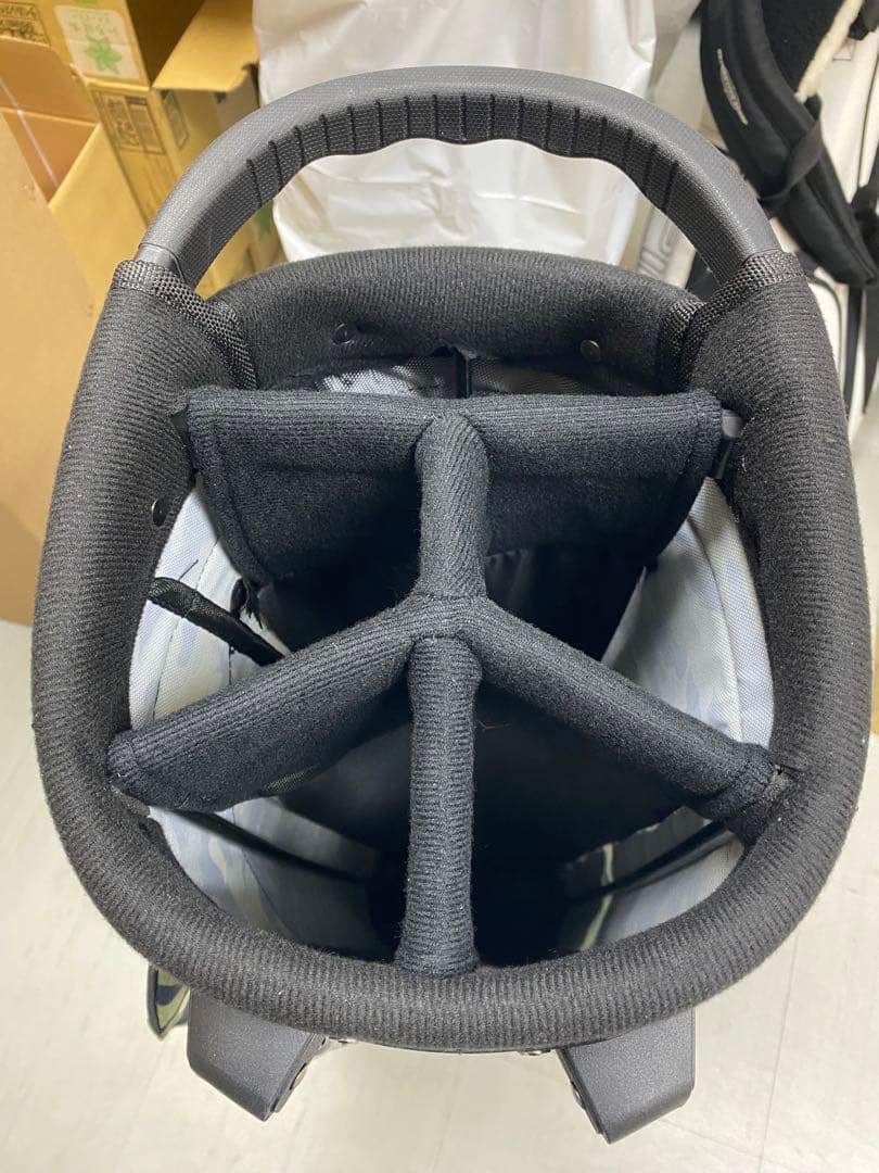 新品未使用　キャディバッグ　スタンド式　迷彩カモ　Scotty Cameron