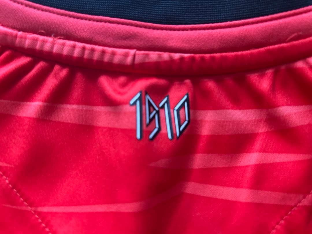 ブンデスリーガ　ザンクトパウリ　ユニフォーム