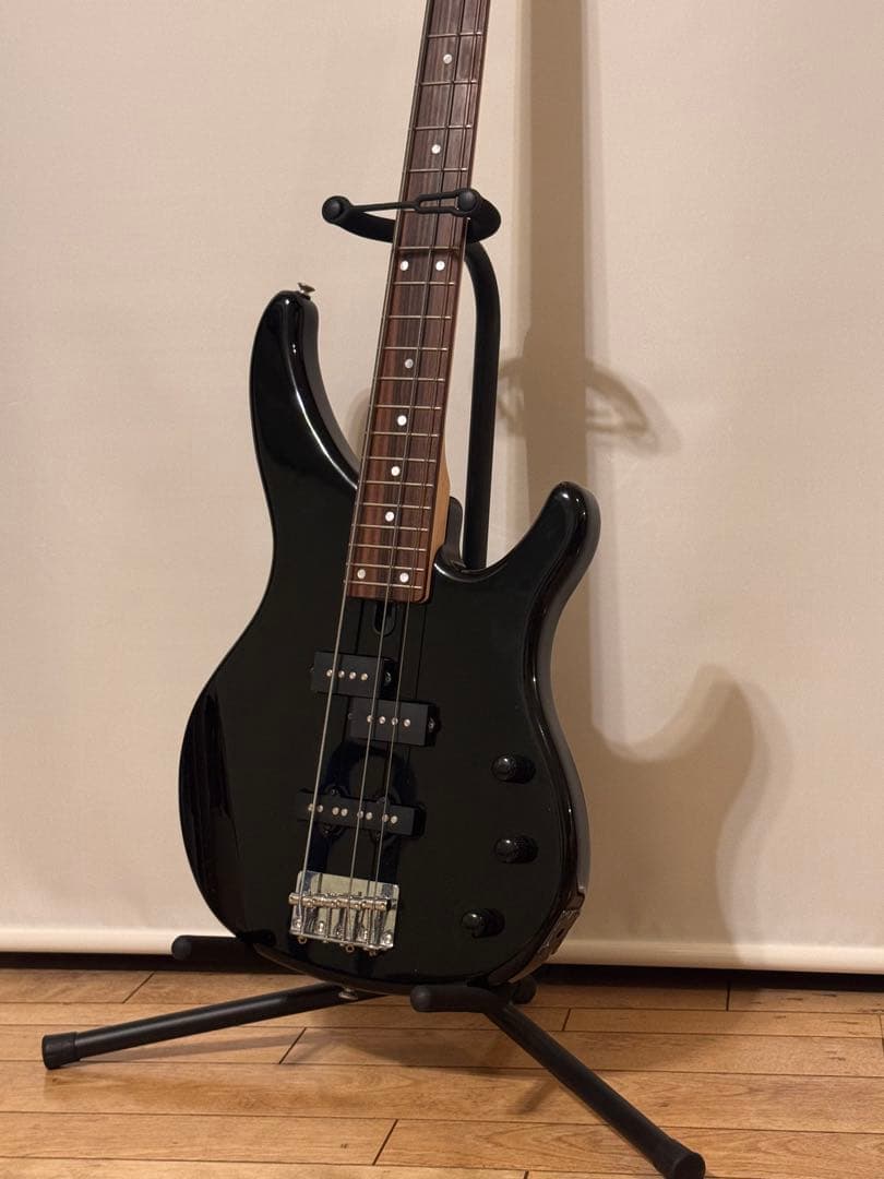 YAMAHA エレキベース TRBX174 ブラック ソフトケース付き スタンド