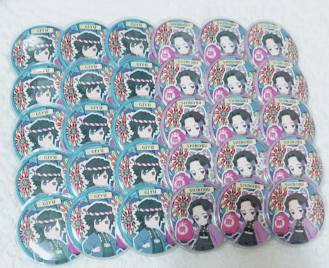 鬼滅の刃　缶バッジ　痛バック　胡蝶しのぶ　冨岡義勇　30個