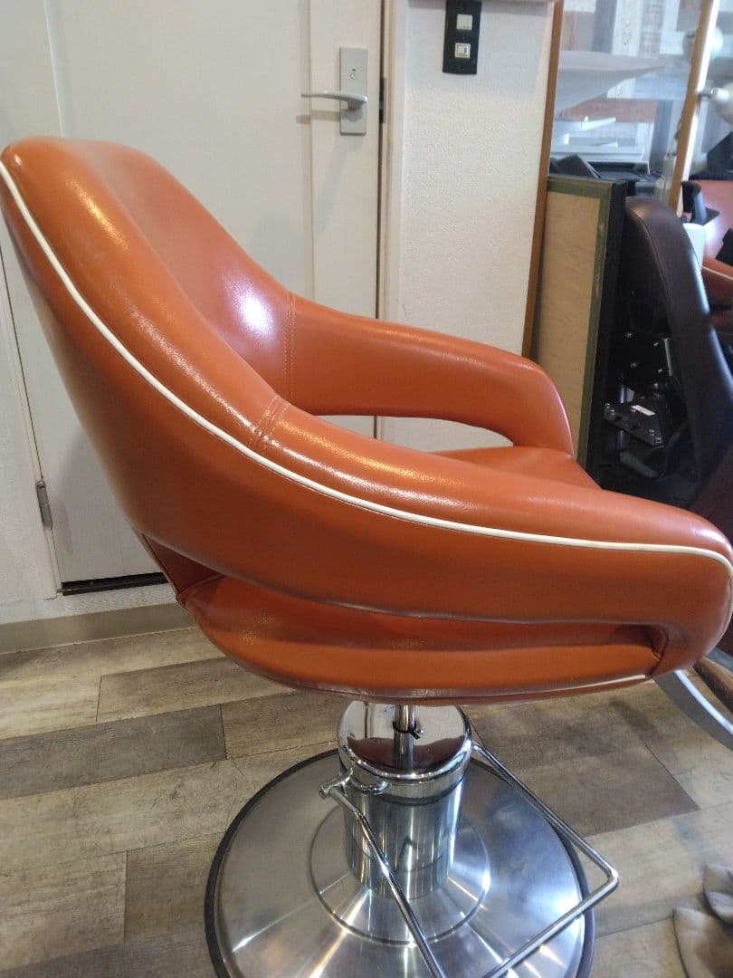 オオヒロスタイリングチェア①