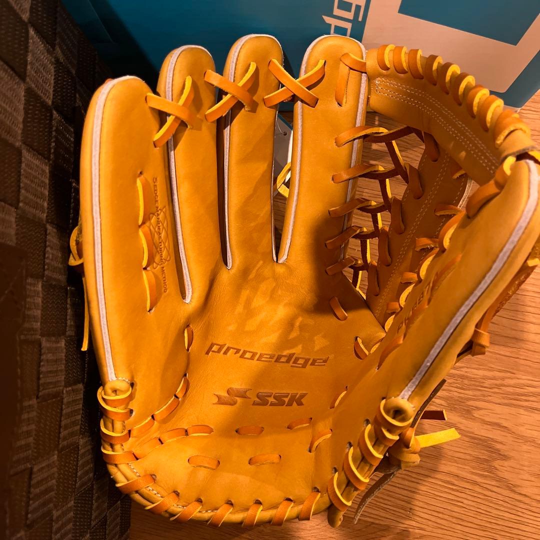新品 定価62,700円SSK硬式外野手用グローブ プロエッジ