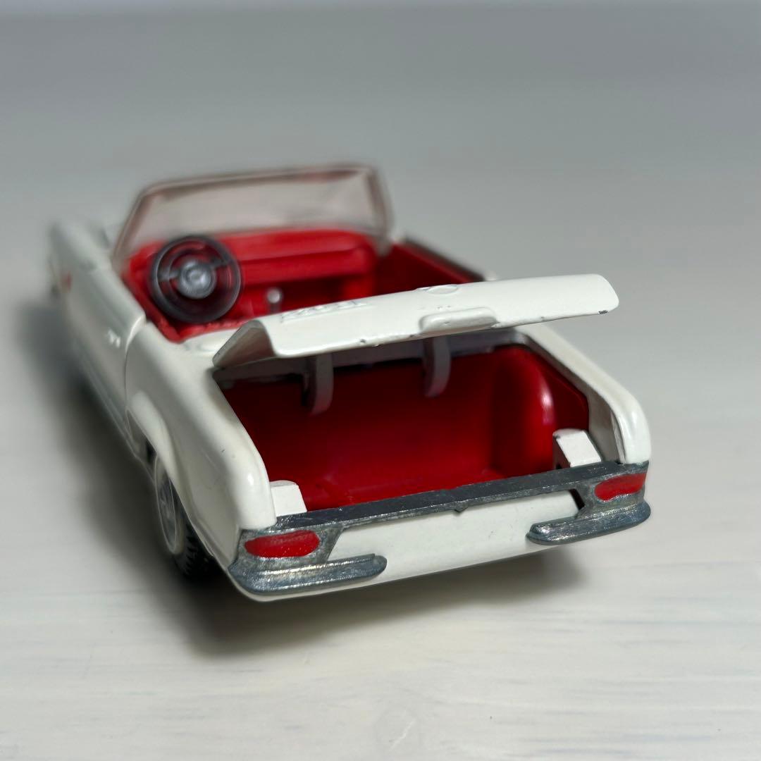 Tekno Mercedes-Benz 230 SL コンバーチブル
