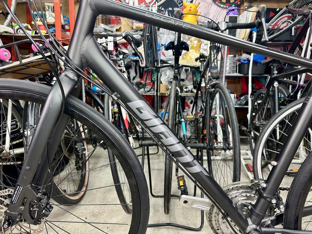 エスケープ R DISC 基本分解発送送料無料！近県の方完成車配送もOK！