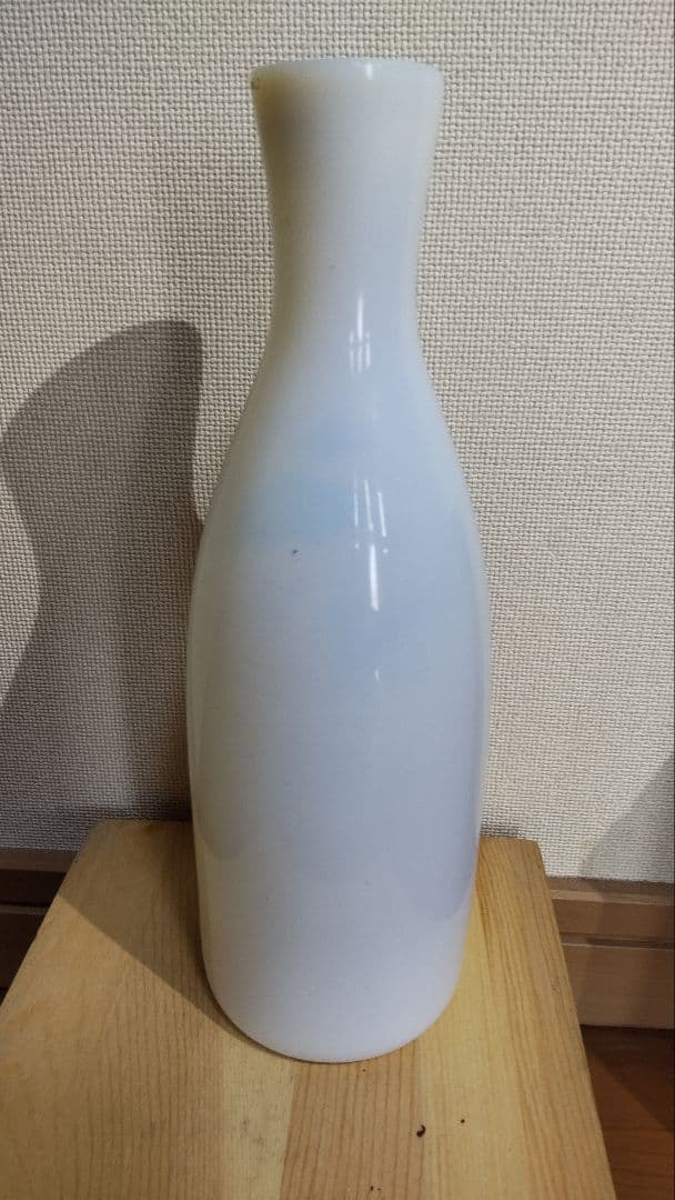 明治16年 (1883年) 松竹梅 染付 乳白色 壜(びん)1個 共箱