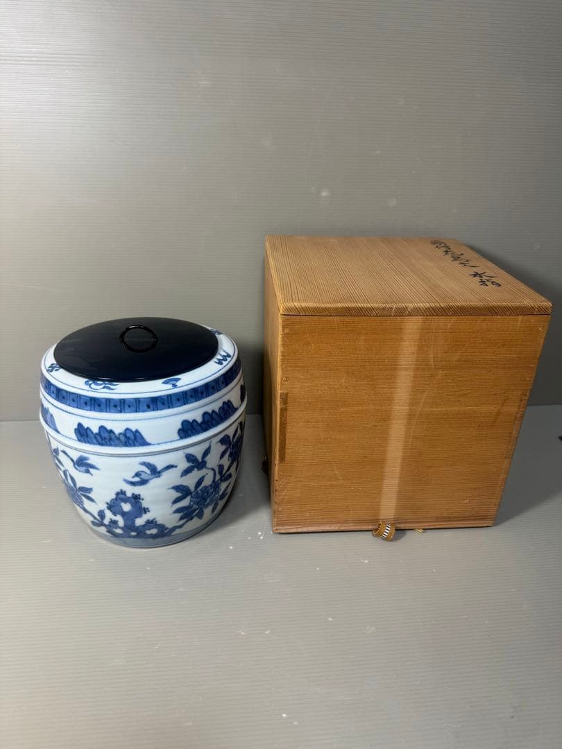 2637 川瀬満之作　染付花鳥文　水指　共箱　茶道具