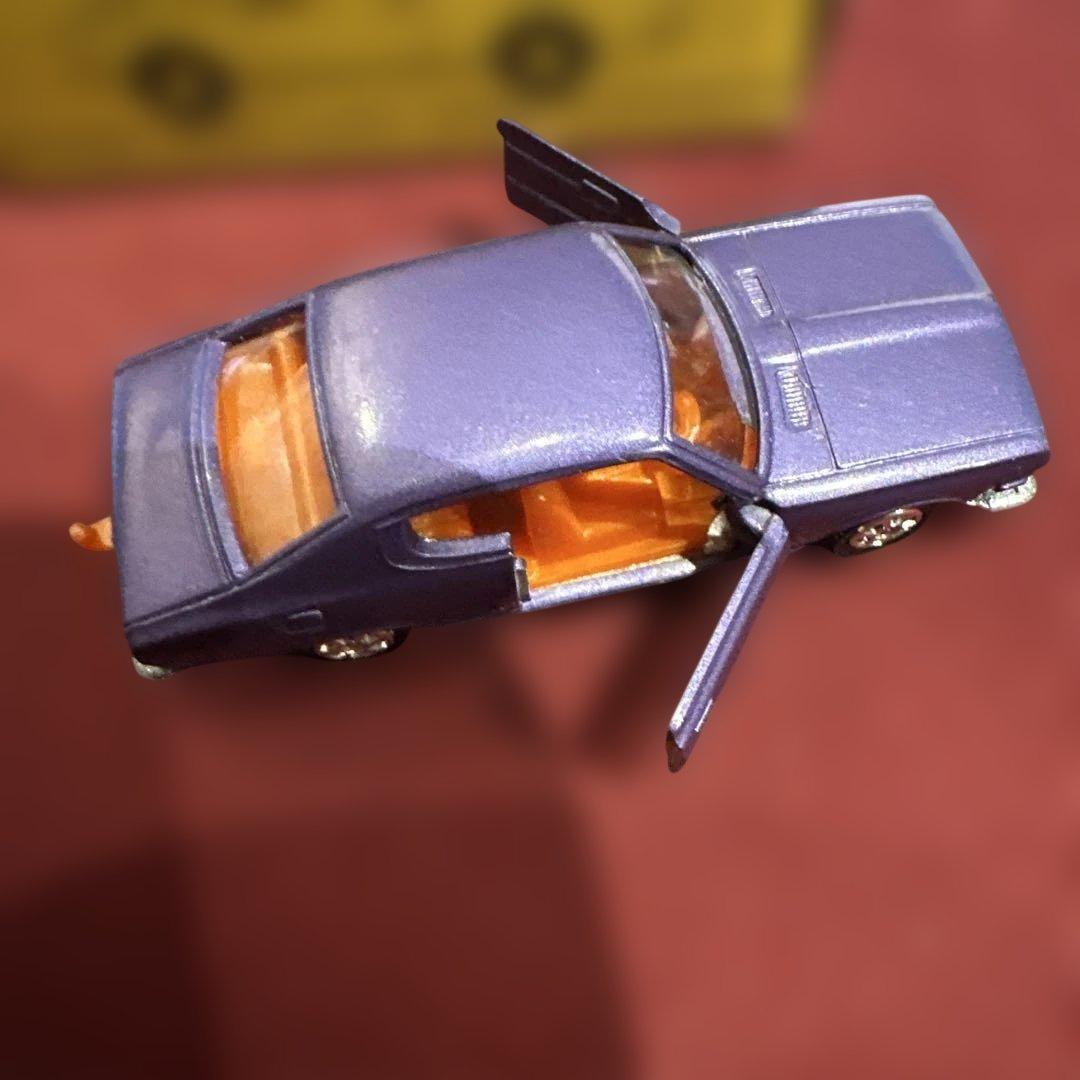 トミカ ニッサン ブルーバード 1800 SSS-t黒箱オリジナル