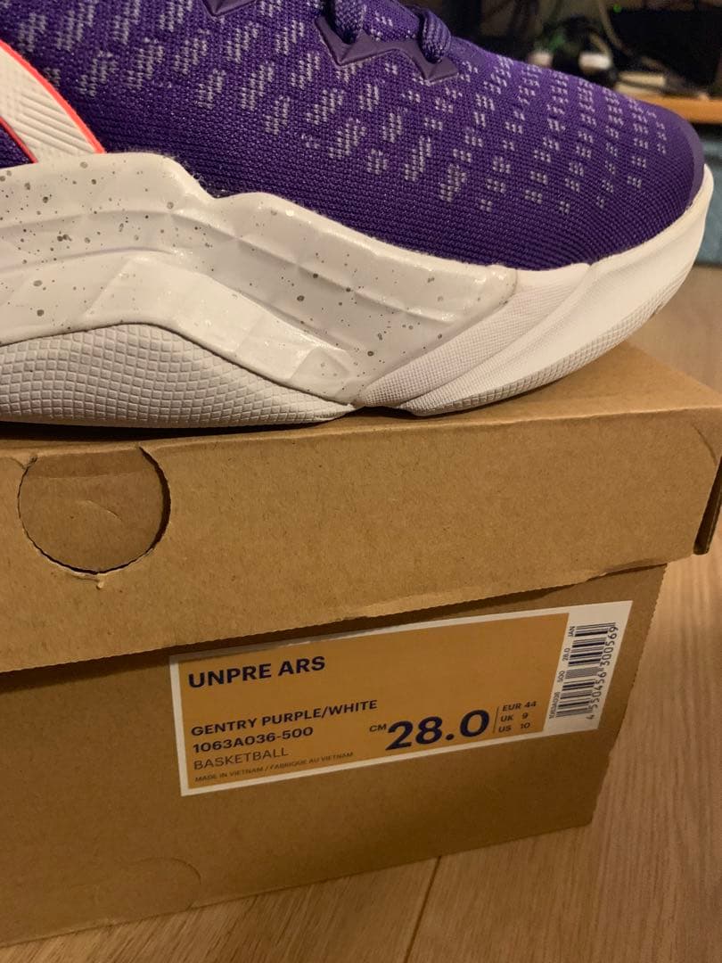 【kuro】未使用品　ASICS UNPRE ARS 28.0cm