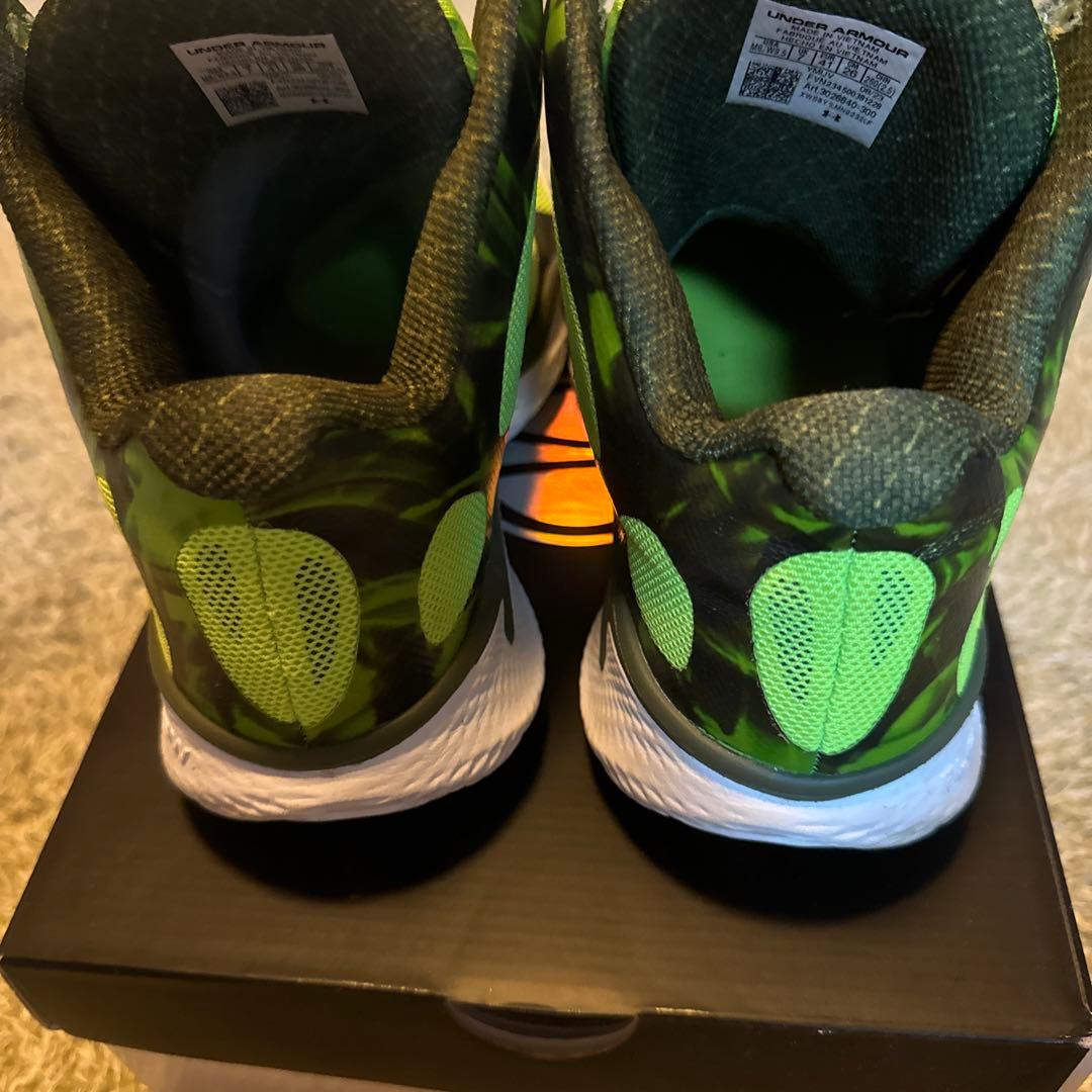 シューズ(男性用) CURRY Spawn Flotro