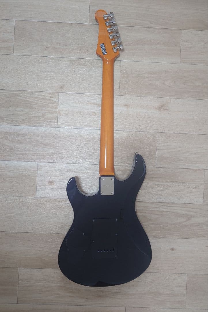 ヤマハ パシフィカ PAC611 VFM TBLぼっちざロック仕様