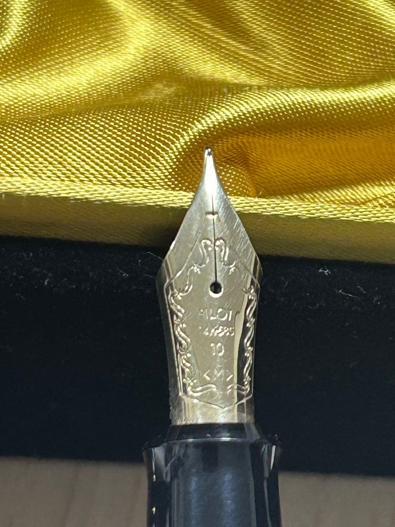 PILOT パイロット 蒔絵万年筆 平蒔絵双鶴國光會 ペン先14K 未使用