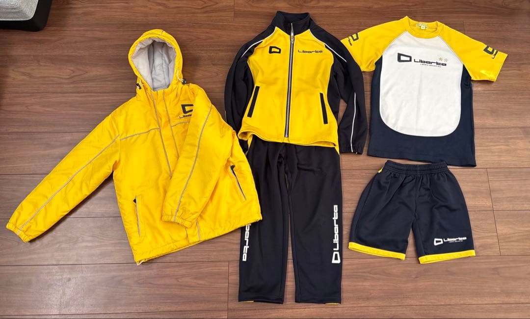 Liberta リベルタ　ユニフォーム　130 140 防寒着