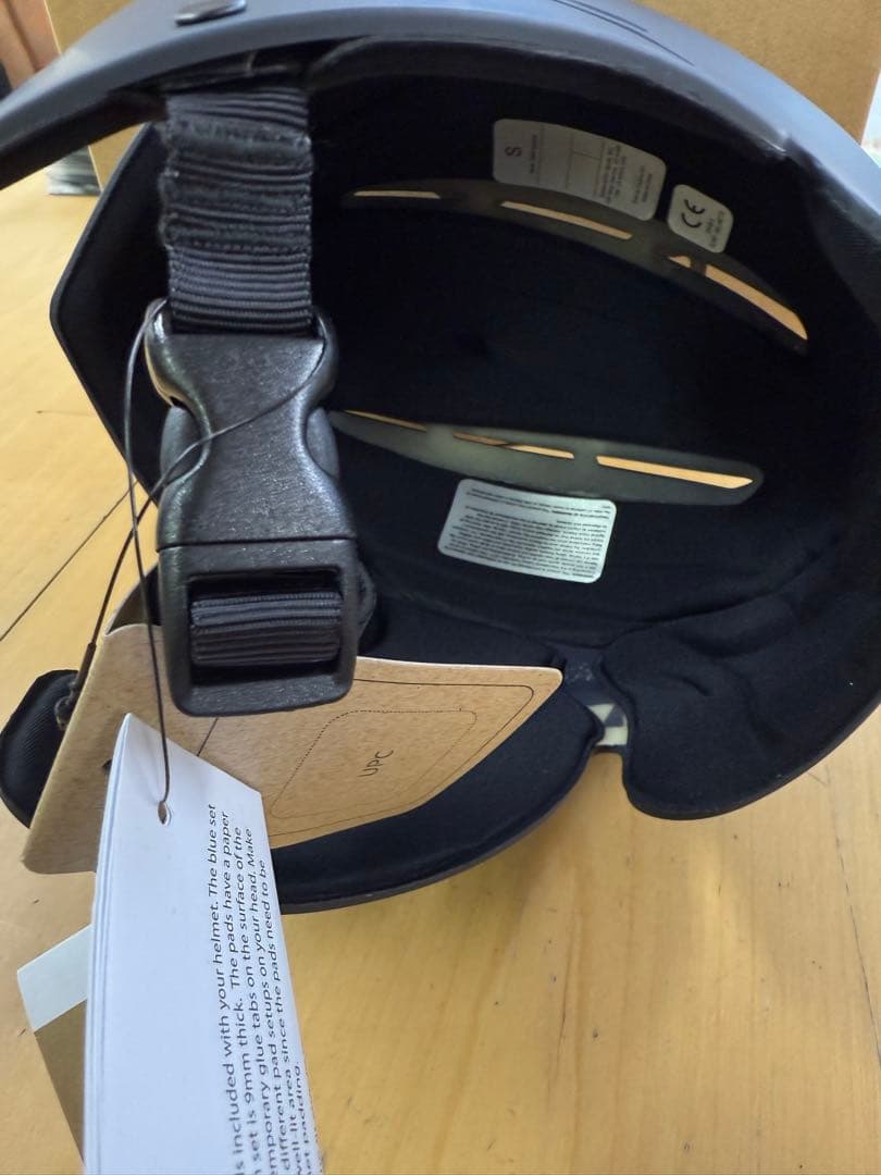 SIMBA マットブラック サーフィンヘルメット サイズS