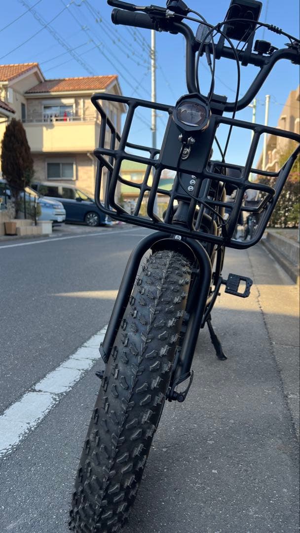 電動アシスト自転車 新品定価28万円 ほぼ新品 2BM