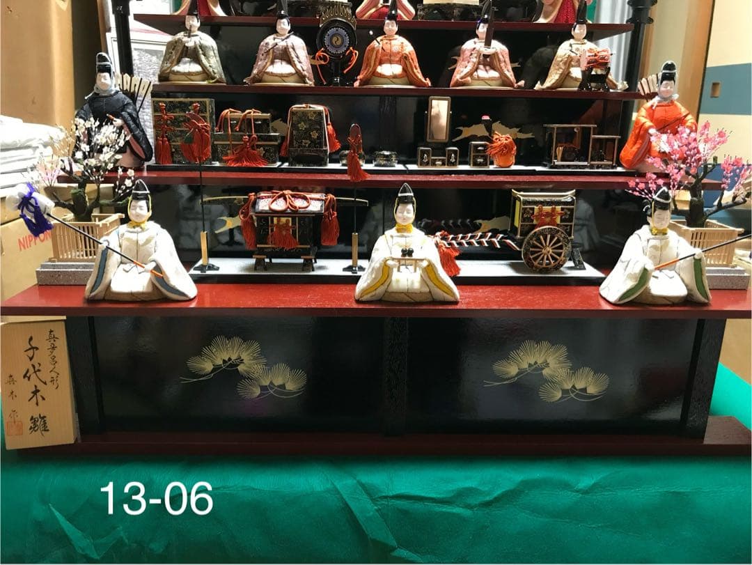 13 木目込み人形 真多呂人形の雛人形15人揃 五段飾り「千代木 雛」